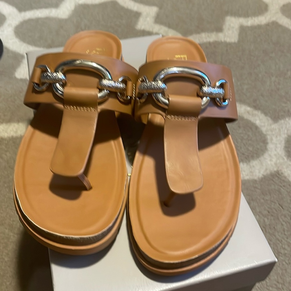Franco Sarto tan thong sandals